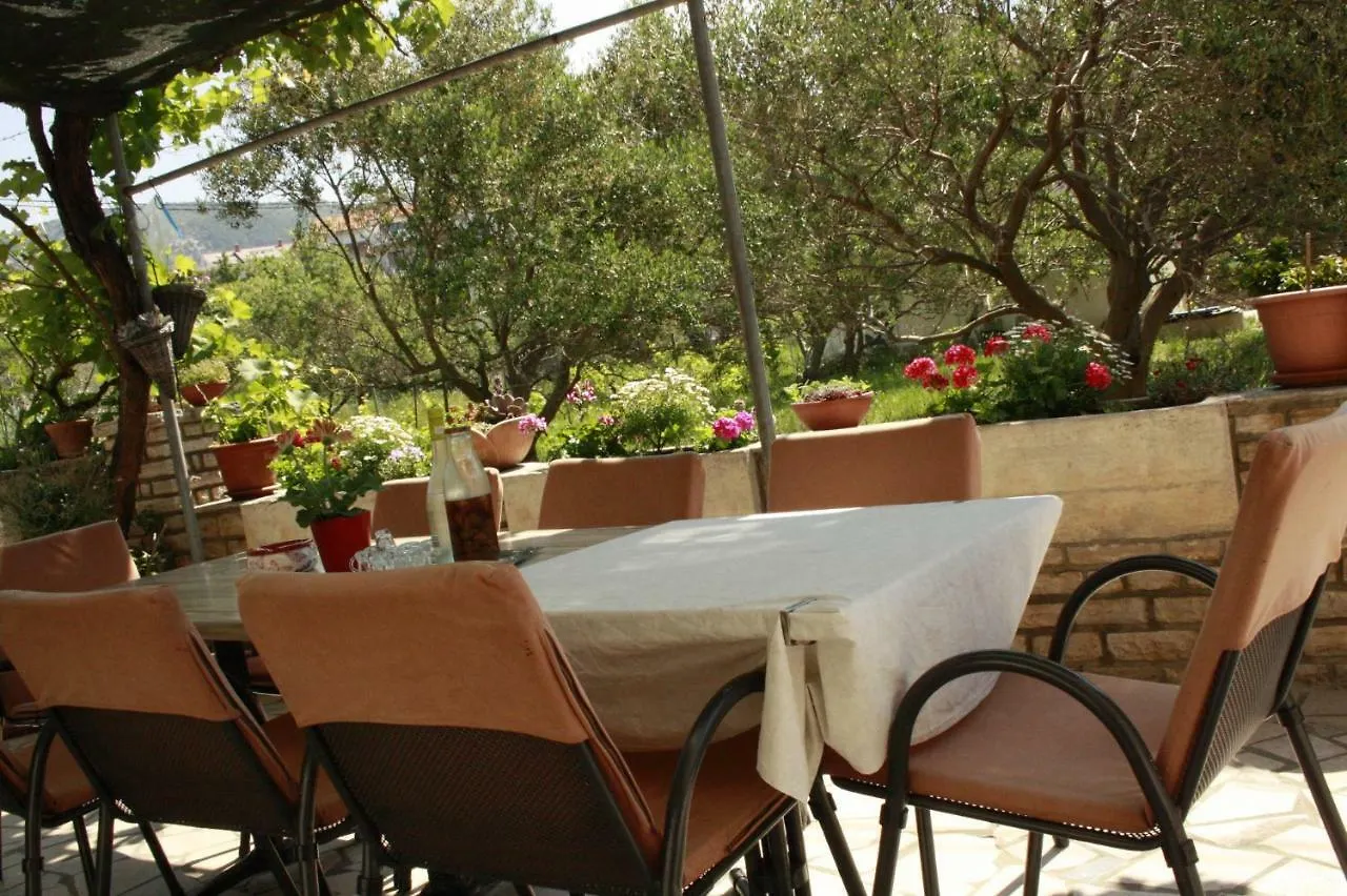 *** בית הארחה Banjol Guesthouse Matusan'S Place קרואטיה
