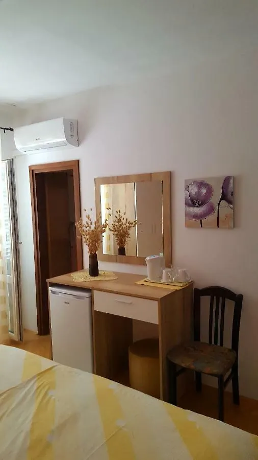 Banjol Guesthouse Matusan'S Place קרואטיה